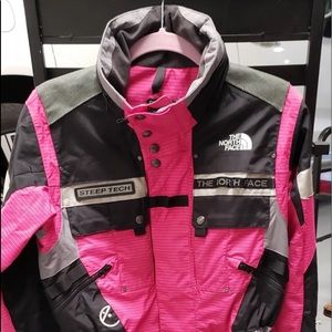 North Face Steep Tech Ski Jacket in Pink, Black, & Grey - Women's Size Medium